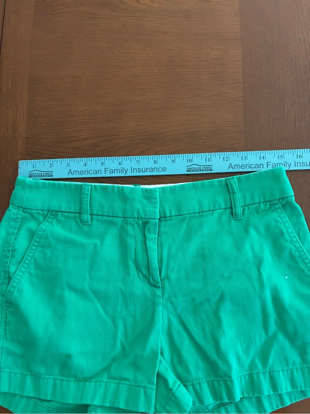 J Crew size 2 Green Women's Cotton Shorts - Classic Summer Style